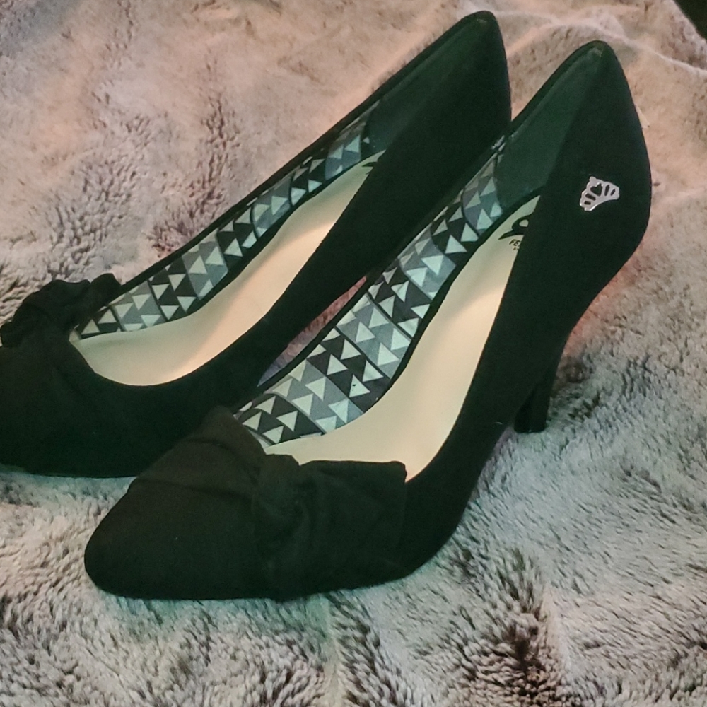 Black Fergalicious heels